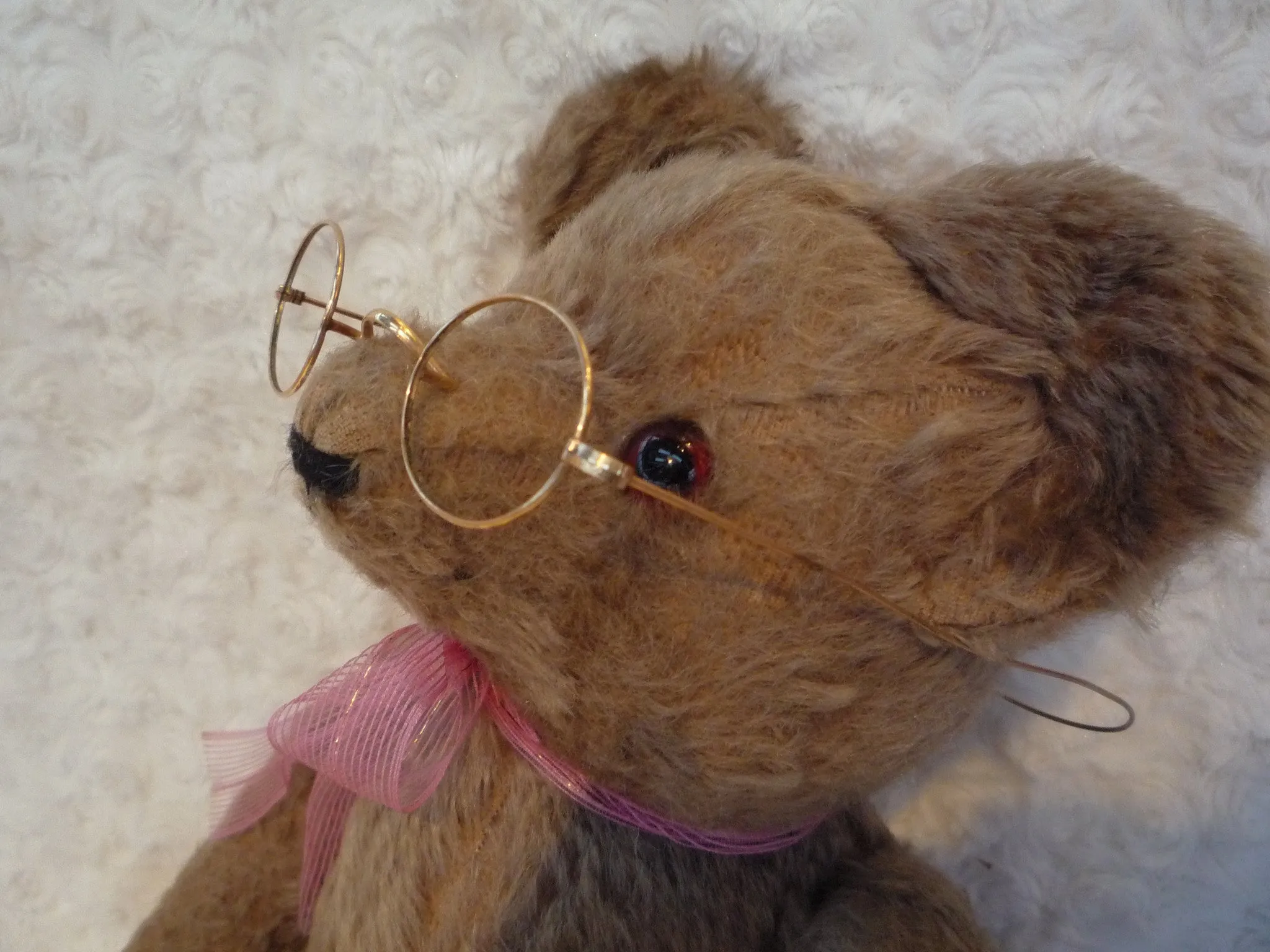 SOLD (1948) Frau Eti £65