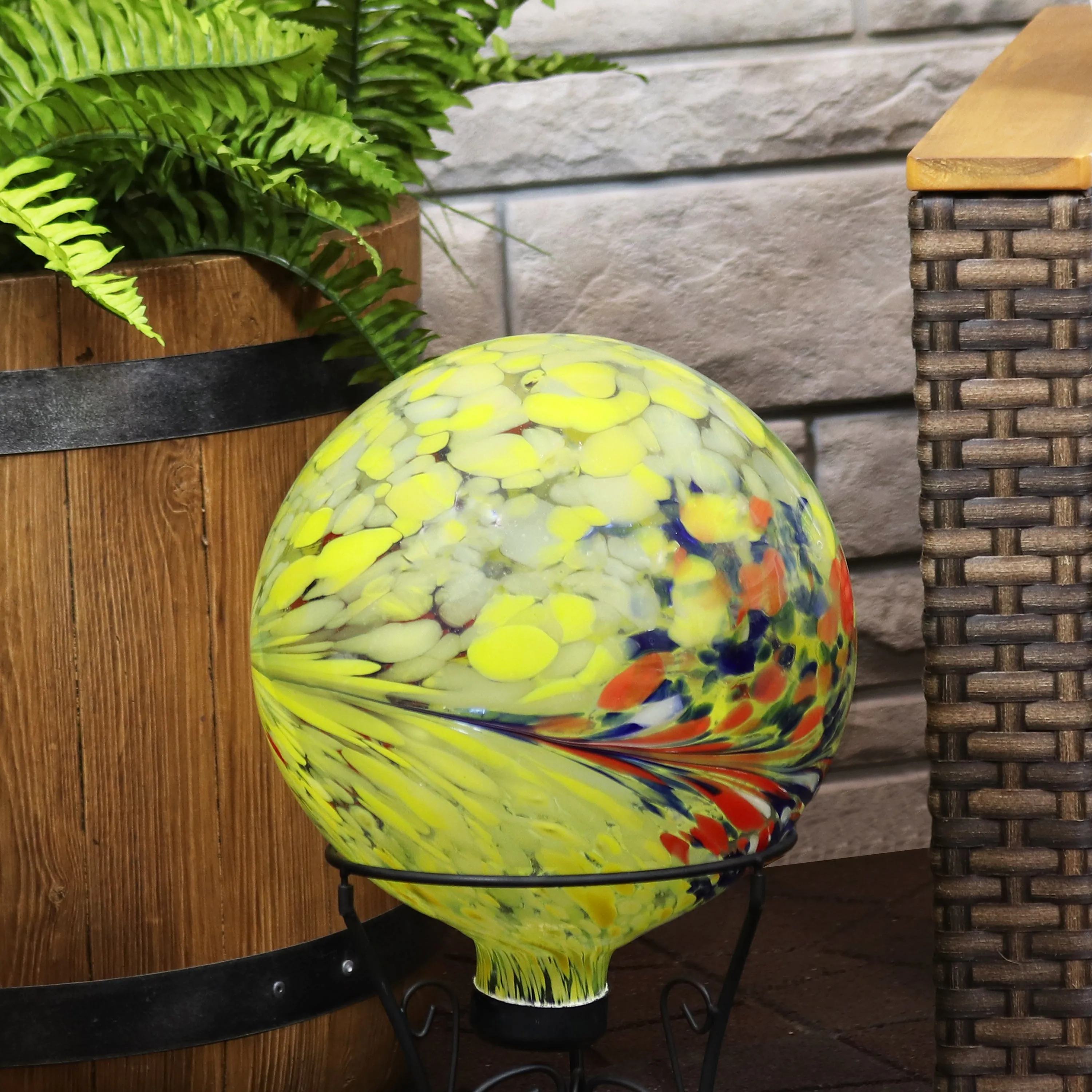 Sunnydaze Outdoor Glass Gazing Globe - 10"