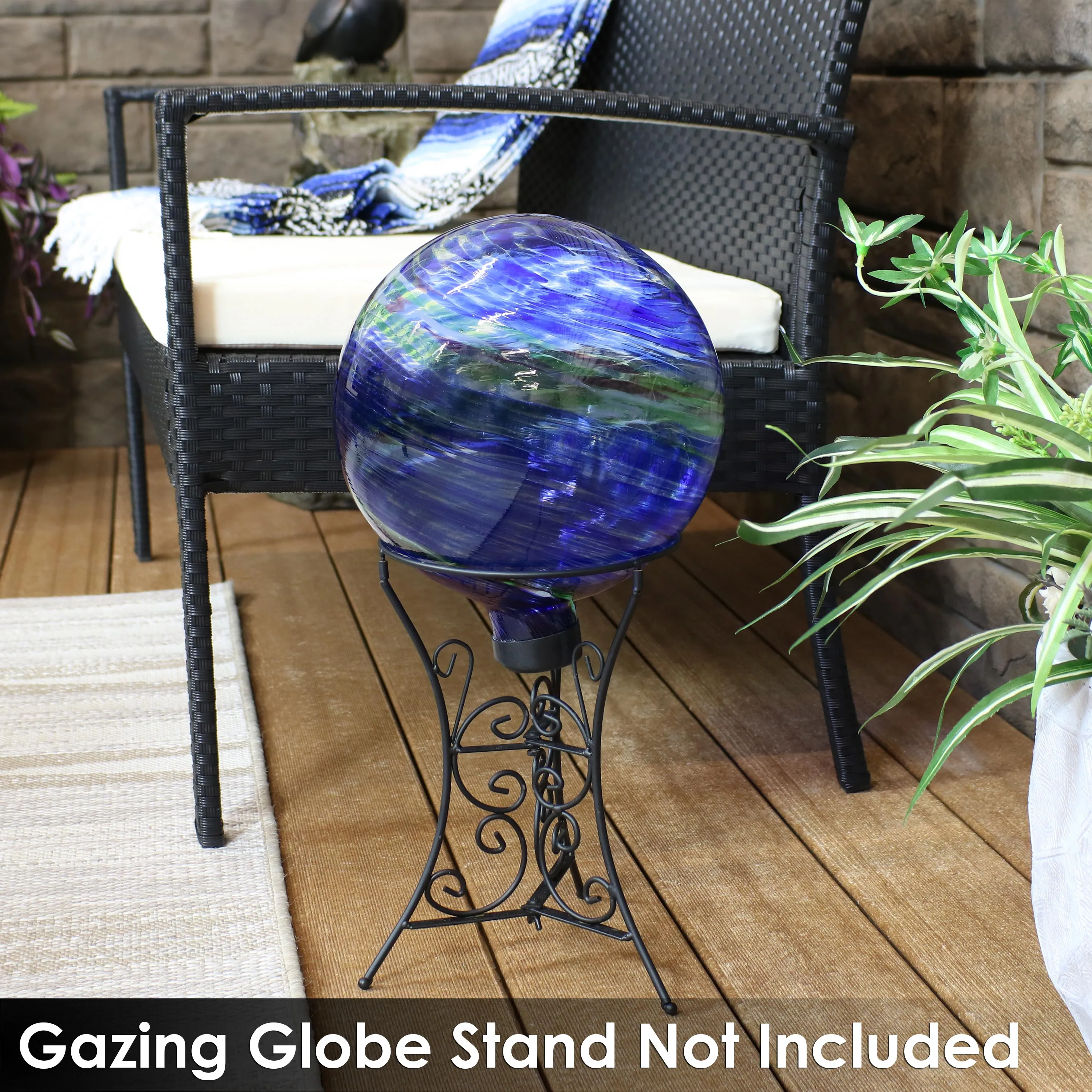Sunnydaze Outdoor Glass Gazing Globe - 10"
