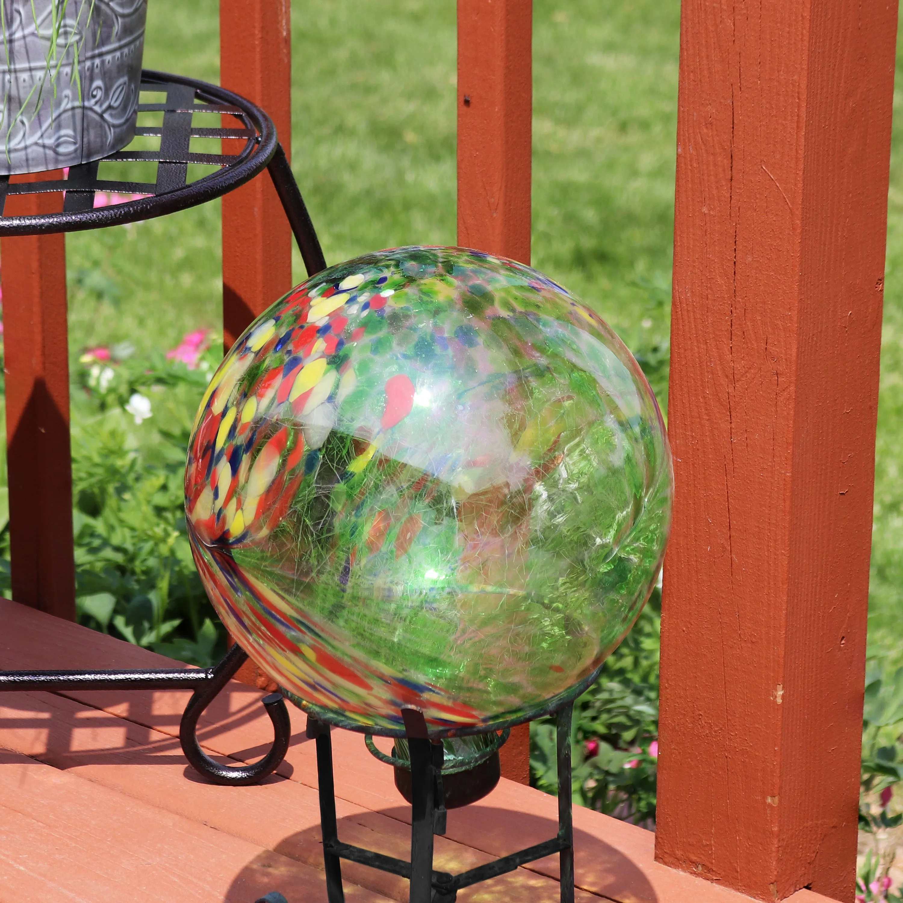Sunnydaze Outdoor Glass Gazing Globe - 10"