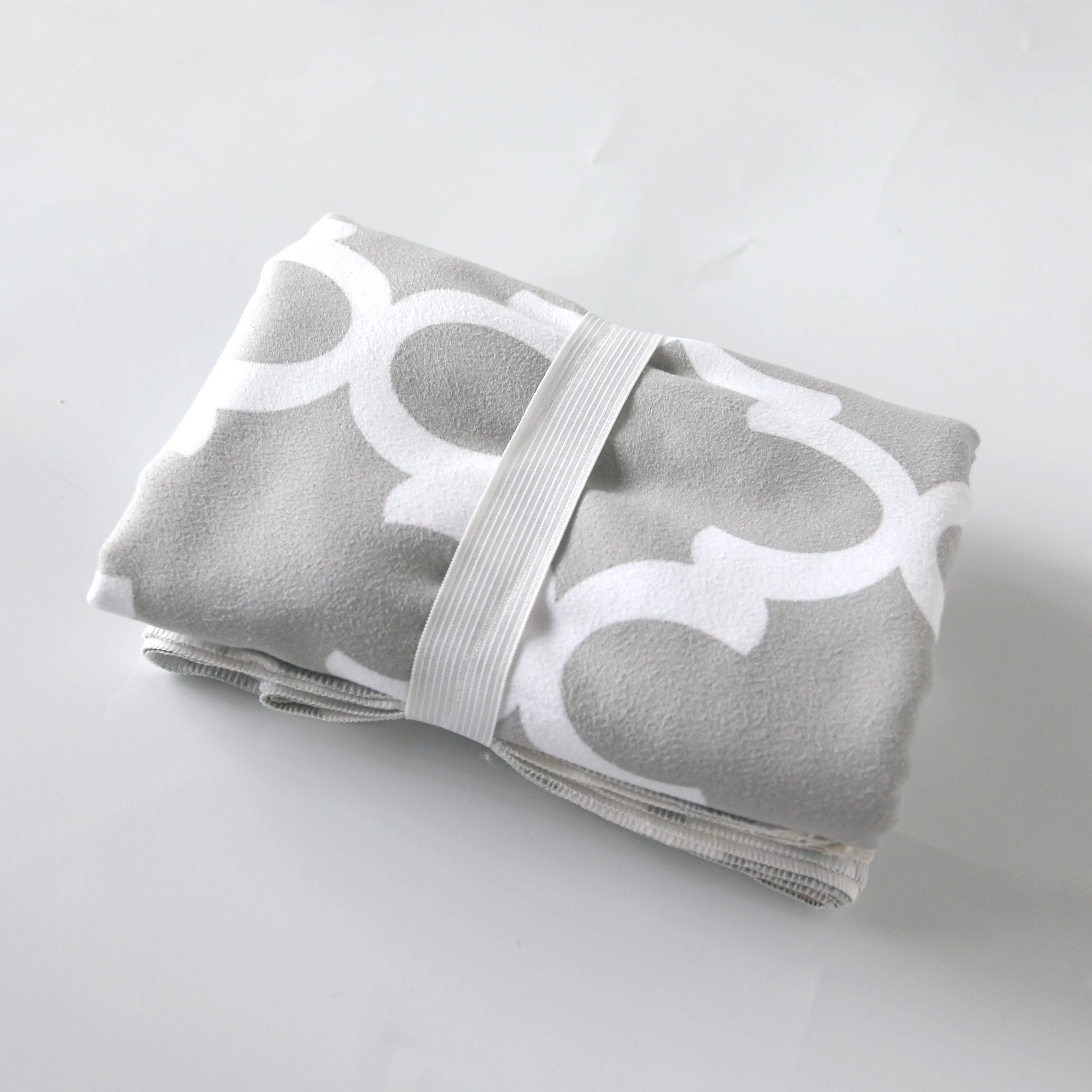 The Eye of the Ocean Round Sand-Free Towel